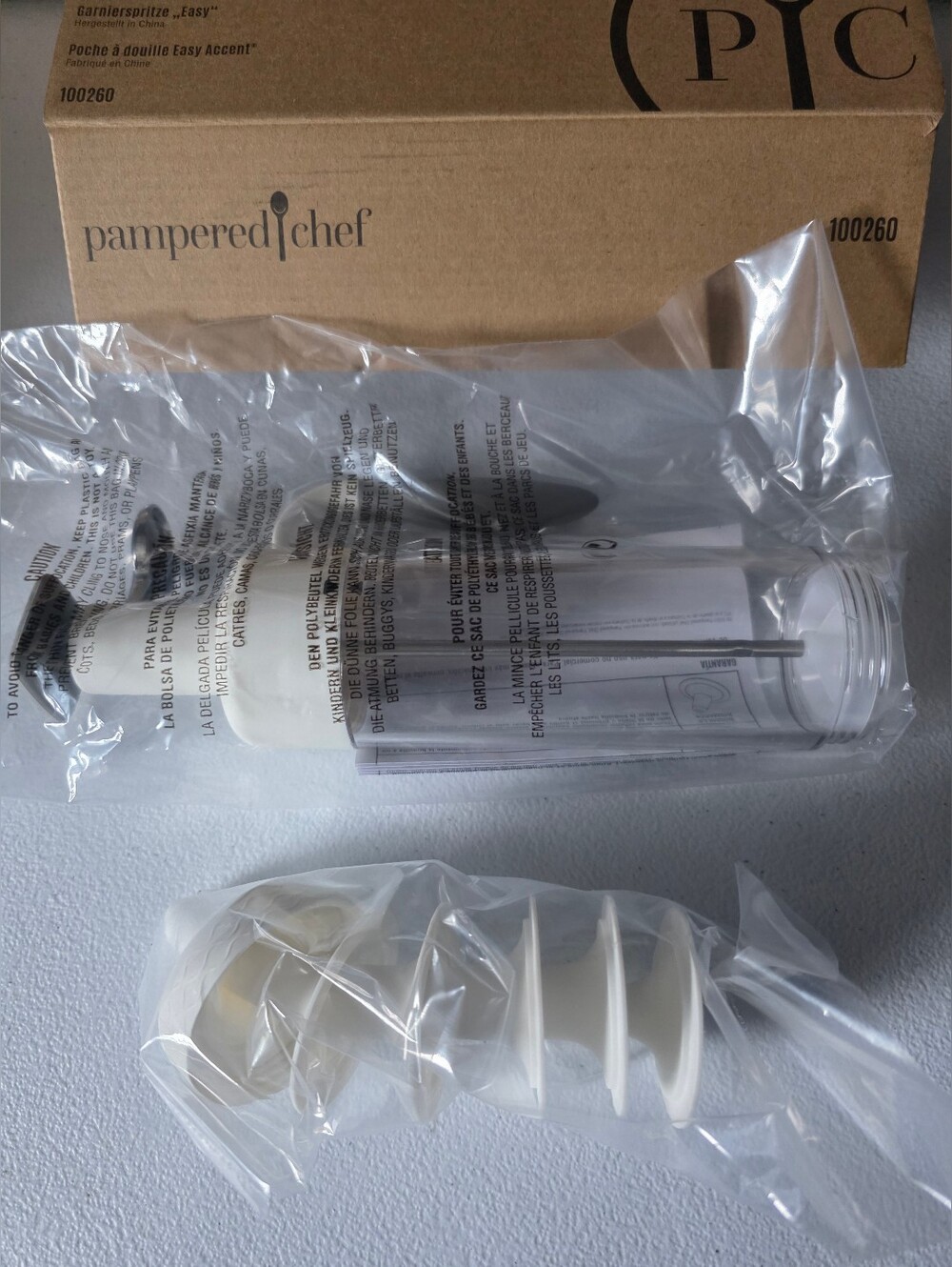 Pampered Chef Easy Accent Decorator